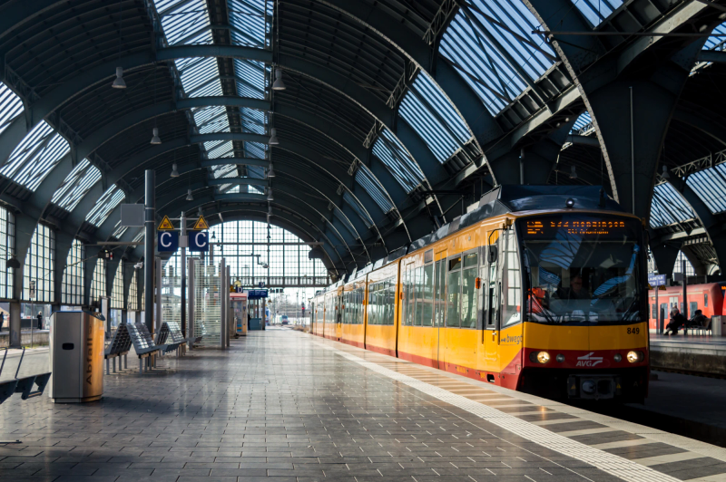 Photograph titled: karlsruhe hbf