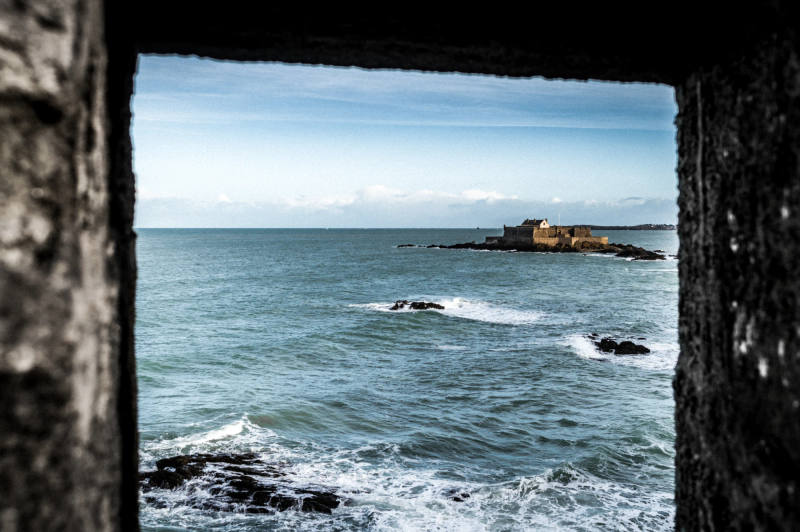 Photograph titled: saint malo fort